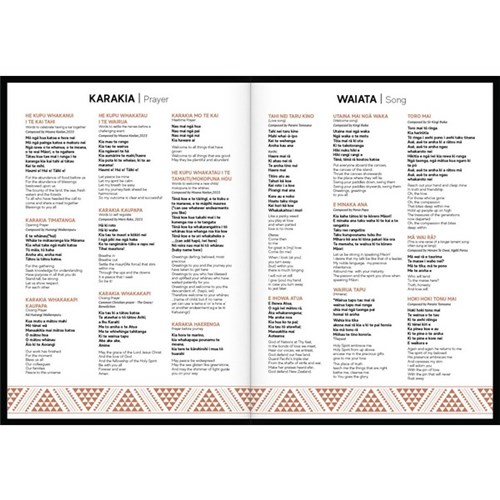 Tuhi A41 Premium Bilingual Diary A4 Day Per Page Rataka 2026 Black/Gold
